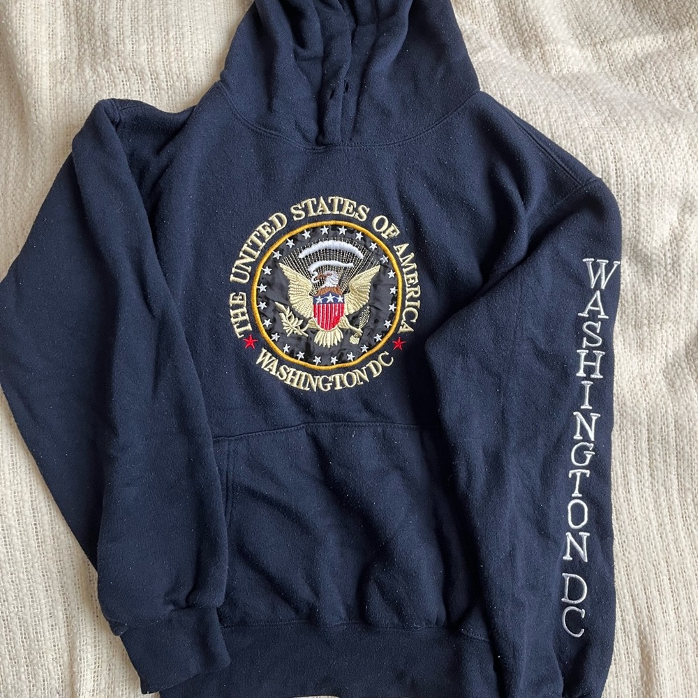 WASHINGTON DC Sweatshirt! Size SMALL